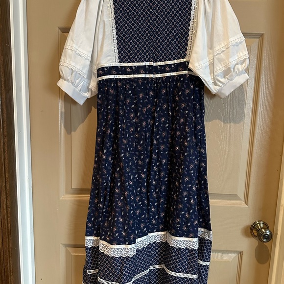 70’s Gunne Sax Navy and White Dress with Lace Trim - Picture 2 of 2